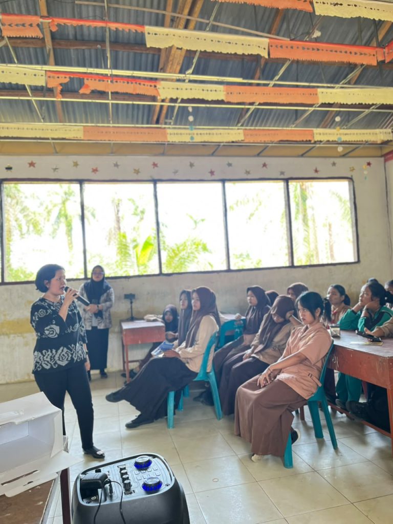 Pertolongan Pertama pada Luka Psikologis : Wujud Kepedulian untuk Kesehatan Mental Masyarakat di Lingkungan Sekolah SDN 014648 Padang Mahondang